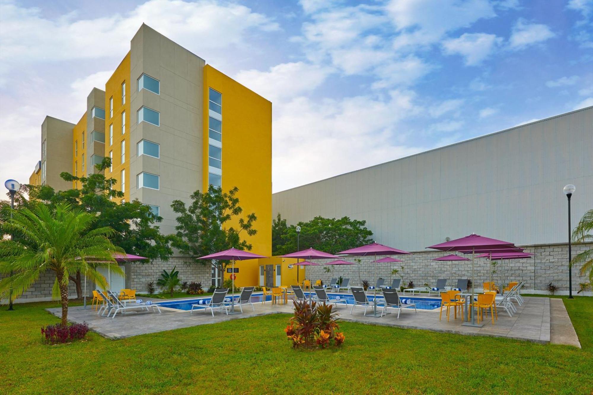 City Express By Marriott Mérida Exteriör bild