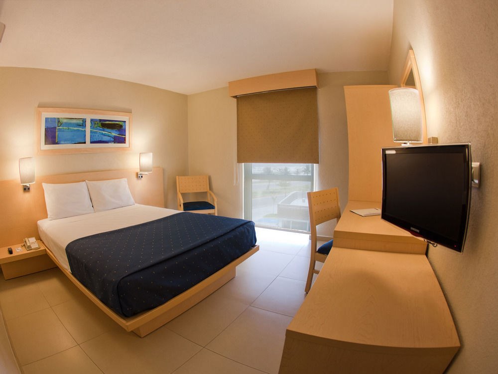 City Express By Marriott Mérida Exteriör bild